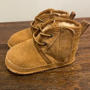 Baby Chestnut Uggs - Size 2/3